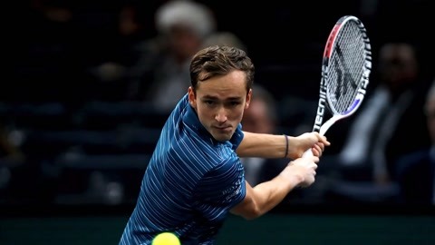 坎通纳怒喷英力士：弗格森永远是我的教练，不尊重他是种丑闻