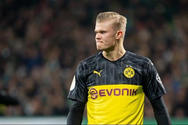 即将对阵拜仁！奥格斯堡近11场德甲比赛保持不败&仅丢3球.