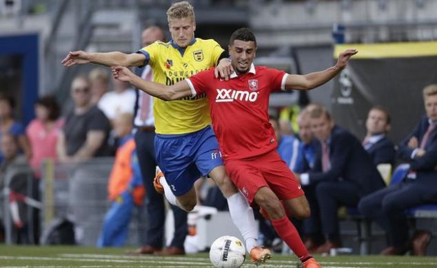 让周围队友 让周围队友